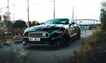 Передній бампер Ford Mustang з дифузором у стилі Shelby GT350 фото