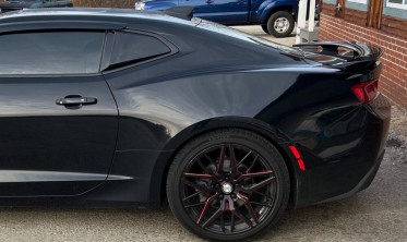 Накладки на боковые окна Chevrolet Camaro (2016-2021) фото