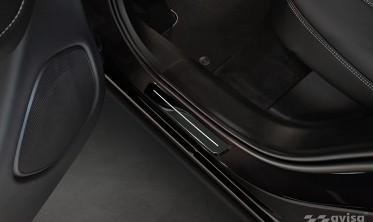 Защитные накладки на внутренние порожки Volvo XC60 II / R-Design / Plug-In Hybrid фото