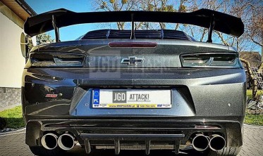 Накладка на задний диффузор Chevrolet Camaro 6  фото