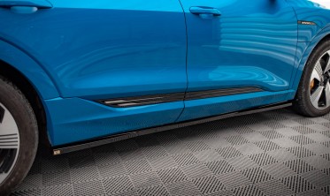 Тюнинговые накладки (диффузоры) под боковые пороги Audi e-tron фото