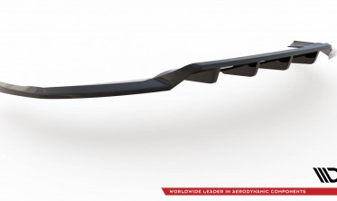Тюнинговая накладка на задний бампер Audi e-tron фото