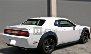 Бленда заднего стекла Dodge Challenger стиль ik фото