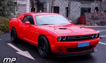 Дифузор на передній бампер Dodge Challenger (2015-2021 sxt) фото