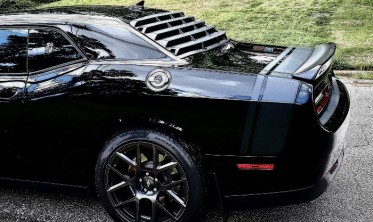 Накладка-жалюзи на заднее стекло Dodge Challanger (2008-2021) фото