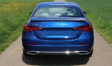 Лип спойлер крышки багажника MERCEDES C W206 стиль C63 AMG фото