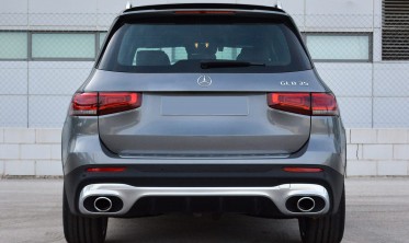 Тюнінговий спойлер кришки багажника MERCEDES GLB X247 у стилі AMG фото