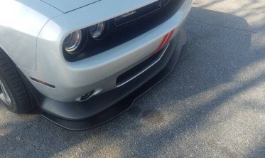 Дифузор на передній бампер Dodge Challenger (2015-2021 р/т) фото