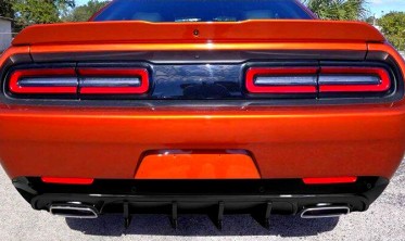 Диффузор заднего бампера с ребрами Dodge Challenger (2015-2021) v4 фото