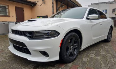 Передний бампер Dodge Charger (2015-2021) в стиле srt8 hellcat 2019+ фото