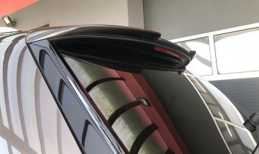 Спойлер крышки багажника Audi Q7 4M фото