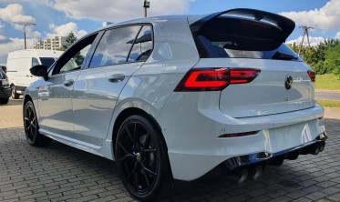 Накладки на пороги VW Golf 8 у стилі R фото