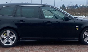 Спойлер задней двери Saab 9-3 kombi фото
