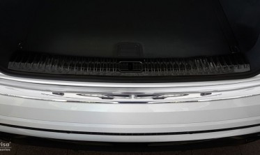 Захисна накладка на задній бампер AUDI Q8 фото
