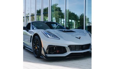 Тюнинговый передний бампер Chevrolet Corvette 2014-2019 zr1 style фото