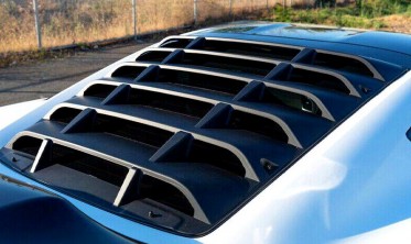 Накладка-жалюзи на заднее стекло Chevrolet Corvette (2014-2019) фото