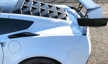 Накладка-жалюзи на заднее стекло Chevrolet Corvette (2014-2019) фото