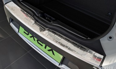 Захисна накладка на задній бампер Dacia Spring фото