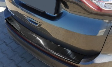 Чорна захисна накладка на задній бампер Ford Edge 2 дорестайл фото
