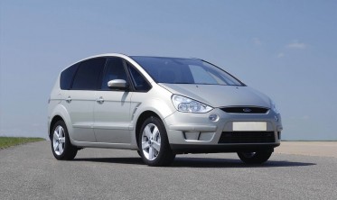 Захисна накладка на задній бампер Ford S-MAX I фото