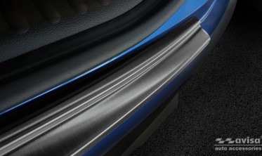 Черная защитная листва на задний бампер Kia XCeed фото