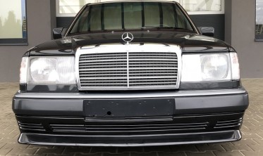 Накладка дифузор переднього бампера Mercedes W124 фото