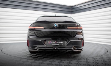 Тюнінгова накладка на задній бампер BMW 7 G70 M-Pack / I7 M-Pack фото