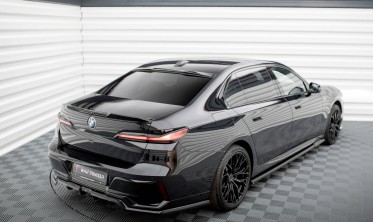 Бленда (накладка) на заднее стекло BMW 7 M-Pack / M760e / i7 M-Pack / 7 Standard G70 фото