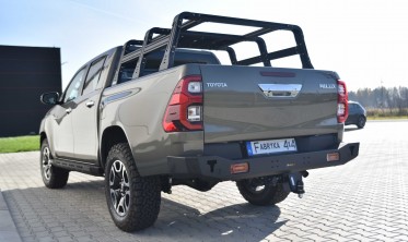 Силовой задний бампер Toyota Hilux (2020-...) короткий под led  фото