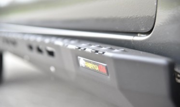 Силові профільовані пороги Toyota Hilux (2020-...) фото