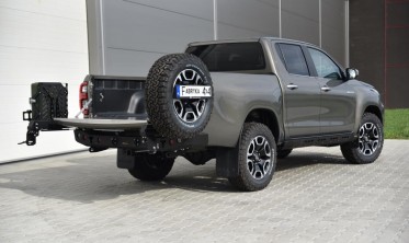 Крепление запаски к модульному рычагу Toyota Hilux (2020-...) фото