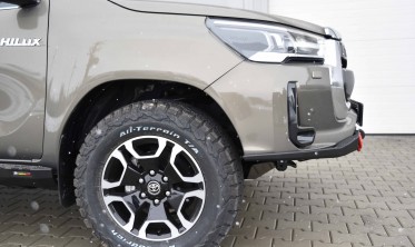 Силовой передний бампер Toyota Hilux (2020-...) версия slim фото