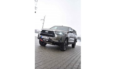 Силовой передний бампер Toyota Hilux (2020-...) версия slim фото