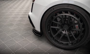 Тюнінгові бічні накладки на задній бампер Audi R8 Mk2 рестайл фото