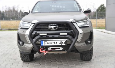 Дуга для силового бампера Toyota Hilux (2020-...) slim фото
