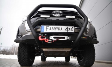 Дуга для силового бампера Toyota Hilux (2020-...) slim фото