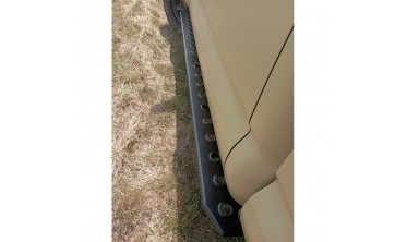 Сталеві силові пороги Toyota Tacoma фото