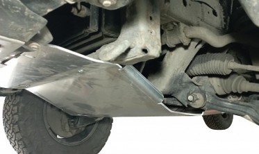 Комплект защит днища Toyota Land Cruiser Prado J120, 125 с дизельным мотором фото