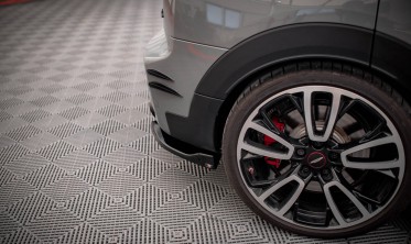 Бічні накладки на задній бампер Mini Cooper Clubman JCW F54 дорестайл вер. 2 фото