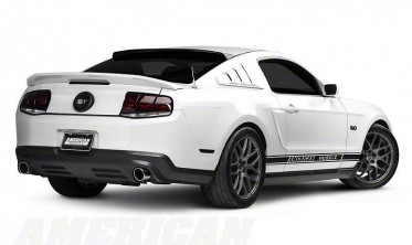 Спойлер заднего стекла Ford Mustang 2005-2014 фото