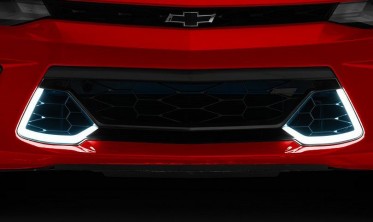 Решітка в бампер Chevrolet Camaro (2016-2018 SS) 50th Anniversary led фото