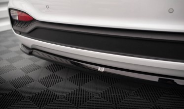 Тюнінг накладка на задній бампер Hyundai I20 Mk2 післярестайл фото
