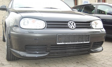 Накладки переднього бампера VW Golf 4 (куточки, 2 шт) фото