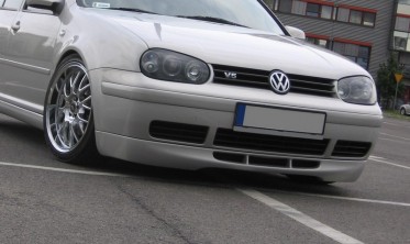 Накладка переднього бампера VW Golf 4 у стилі Jubi фото