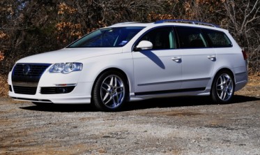 Накладки на пороги VW Passat B6 в стиле Votex фото