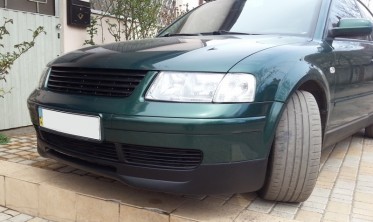 Накладка переднего бампера VW Passat B5 (1996-2000) дорестайл фото