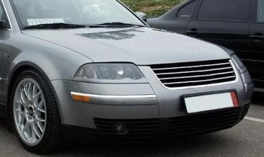 Накладки на фары нижние VW Passat B5 послерестайл фото