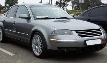 Накладки на фары нижние VW Passat B5 послерестайл фото