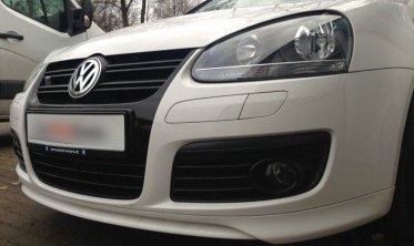 Диффузор переднего бампера VW Golf 5 GTI в стиле Votex фото
