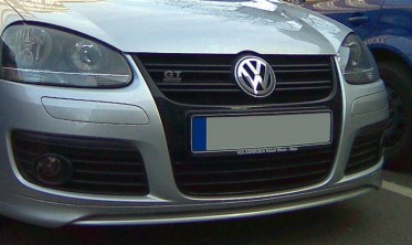 Диффузор переднего бампера VW Golf 5 GTI в стиле Votex фото